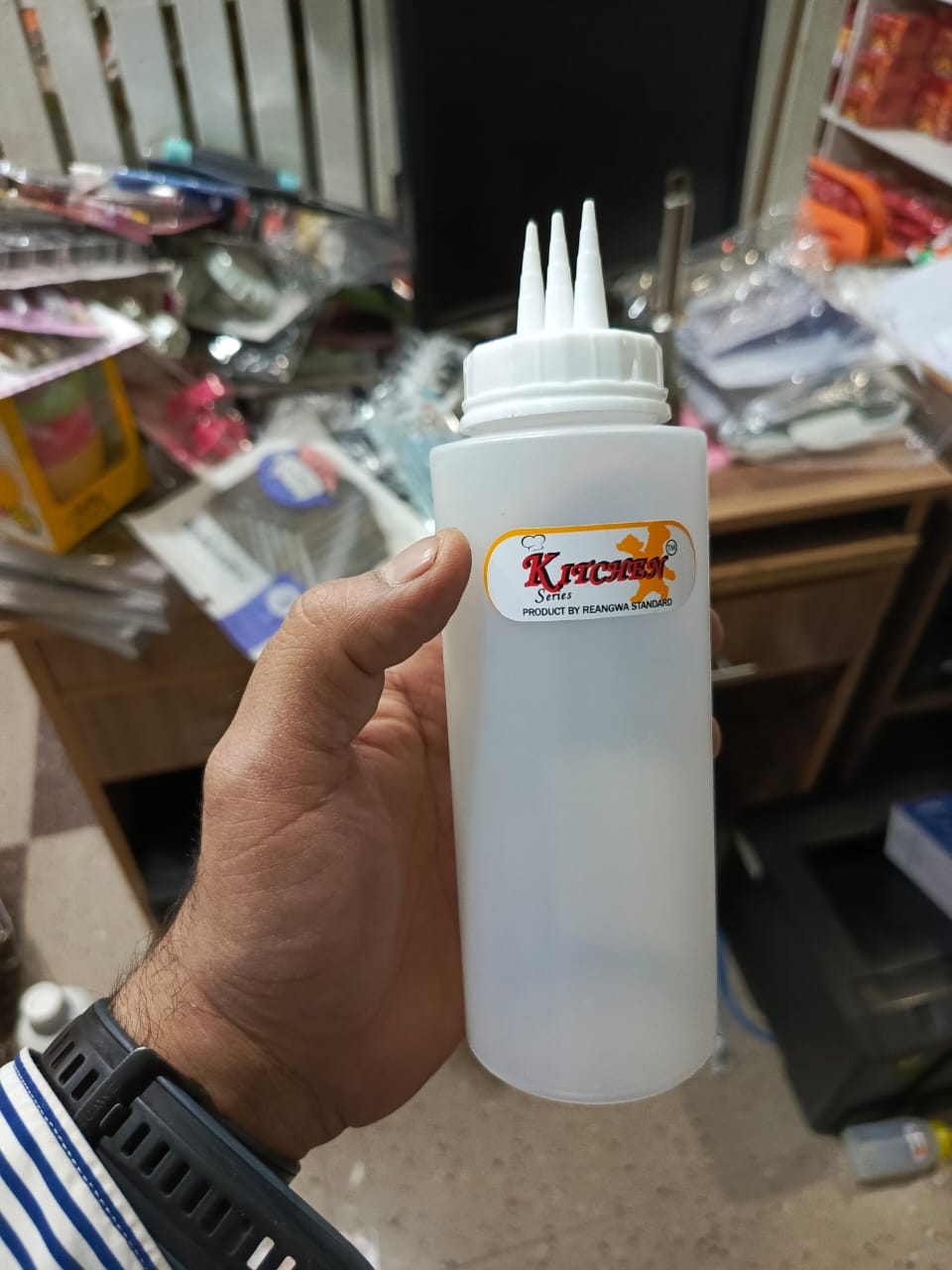 3 Hole Top Plastic Squeeze Sauce Bottle